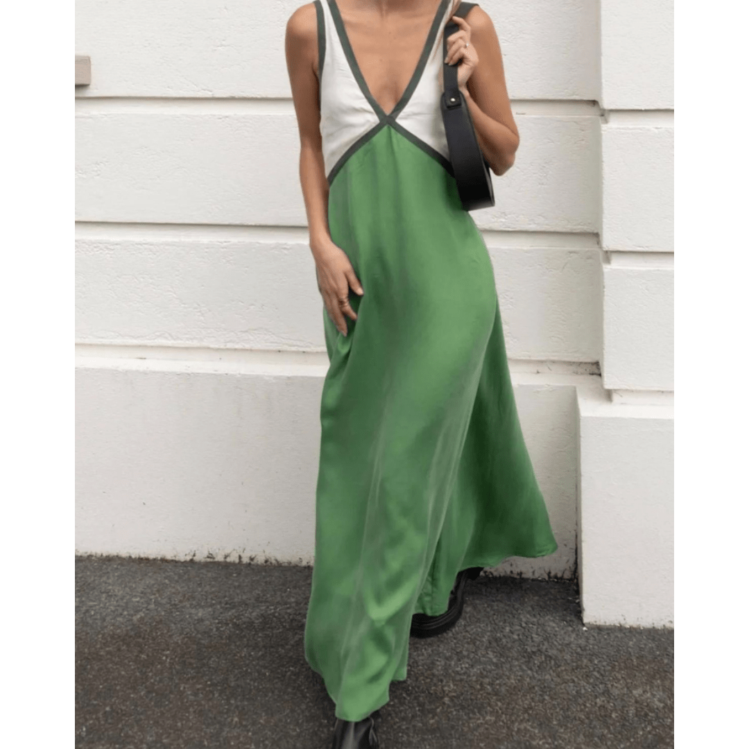 RENATA | ROBE À ENCOLURE EN V