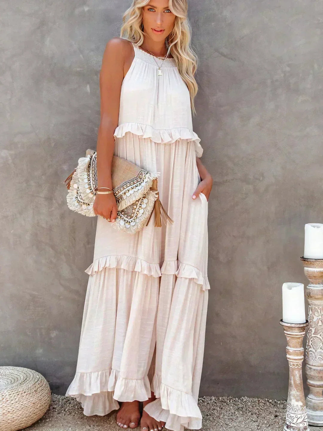 Sarah | Robe maxi avec volants et dos nu (Presque épuisé)