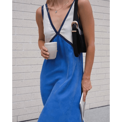 RENATA | ROBE À ENCOLURE EN V