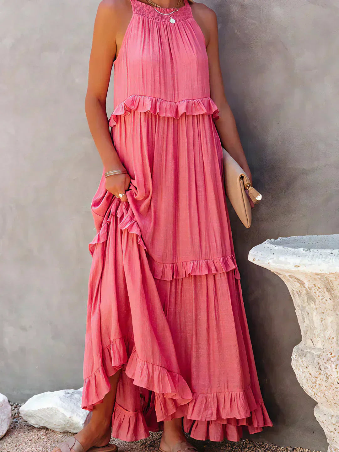 Sarah | Robe maxi avec volants et dos nu (Presque épuisé)