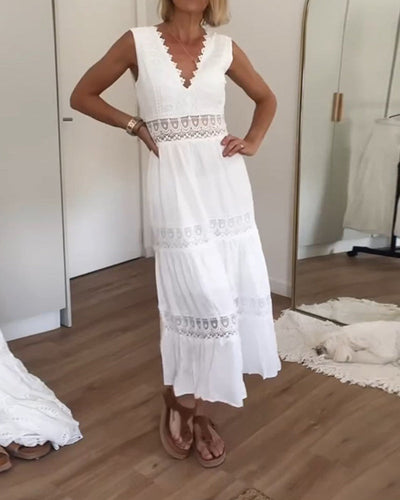 Kim | Robe en dentelle avec décolleté en V (Bientôt épuisée)