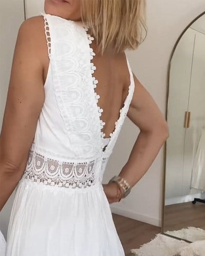 Kim | Robe en dentelle avec décolleté en V (Bientôt épuisée)