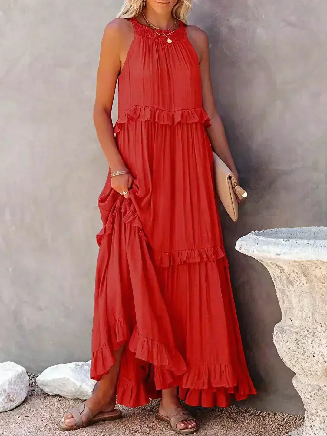 Sarah | Robe maxi avec volants et dos nu (Presque épuisé)